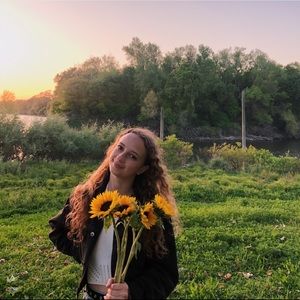 Meet your Posher, Dani